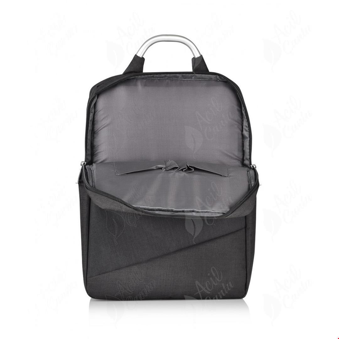 Metal Saplı Sırt Çantası